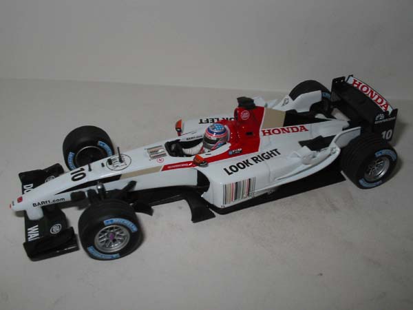 BAR-Honda 2003 J.Villeneuve Nº16