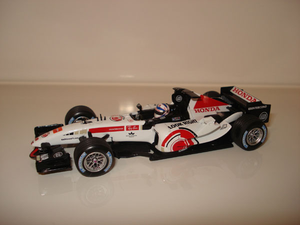 BAR 006 2004 J.Button Nº9 San Marino GP