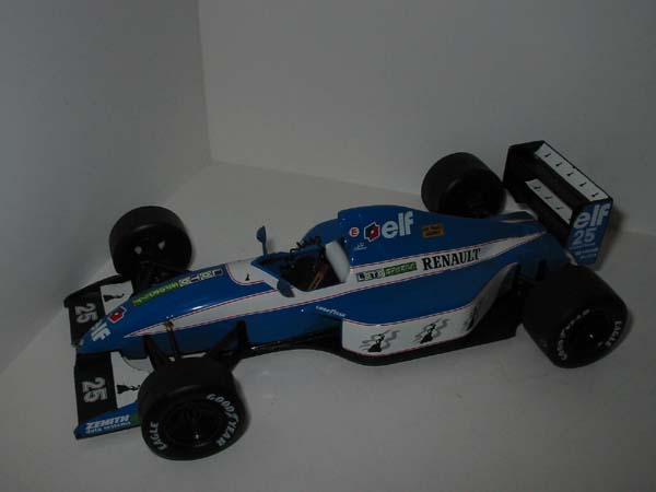 Ligier JS-37 Renault 1992 T.Boutsen Nº25