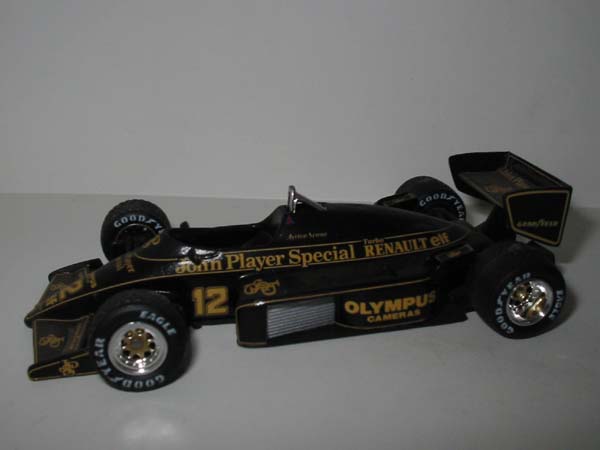 Lotus J.P.S. 97T Renault-Turbo A.Senna 1985 Nº12