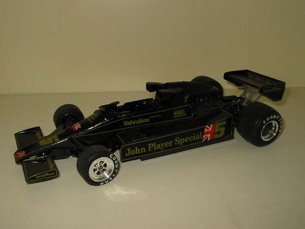 Lotus J.P.S.-78 Ford 1977 M.Andretti Nº5
