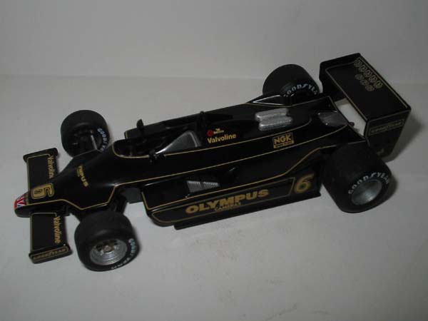 Lotus T-78 J.P.S 1979 R.Peterson Nº6