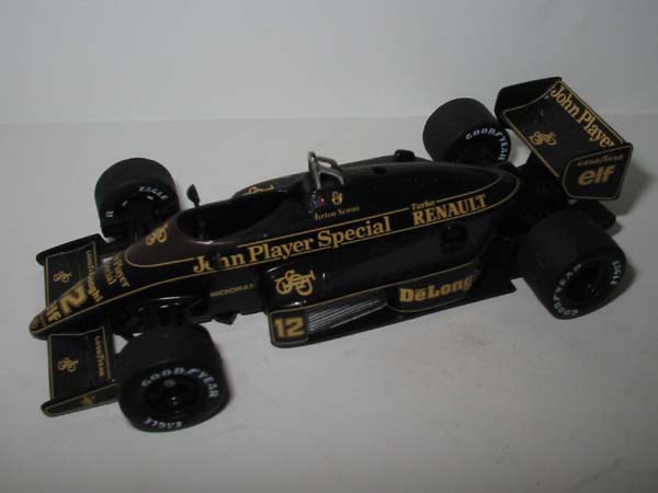 Lotus T-98 1986 A.Senna Nº12