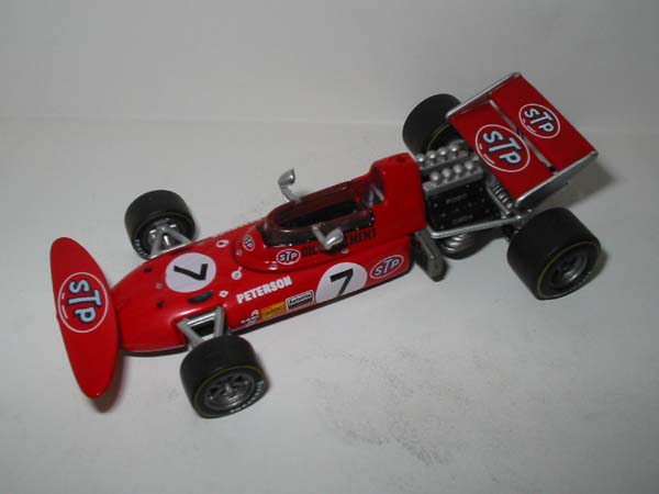 Lotus 49B-Gold Leaf 1969 G.Hill Nº1