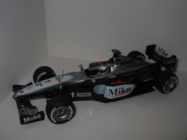 McLaren-Mercedes 2000 M.Hakkinen Nº1