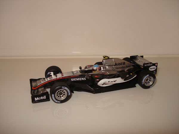McLaren-Mercedes MP4-19 K.Raikkonen 2004 Nº6