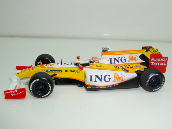Renault F1-R23 2003 F.Alonso Nº8